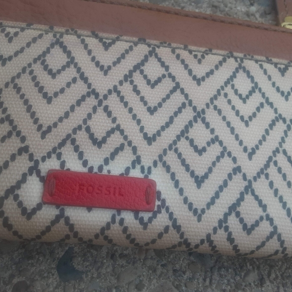 Fossil Wallet - Picture 5 of 12
